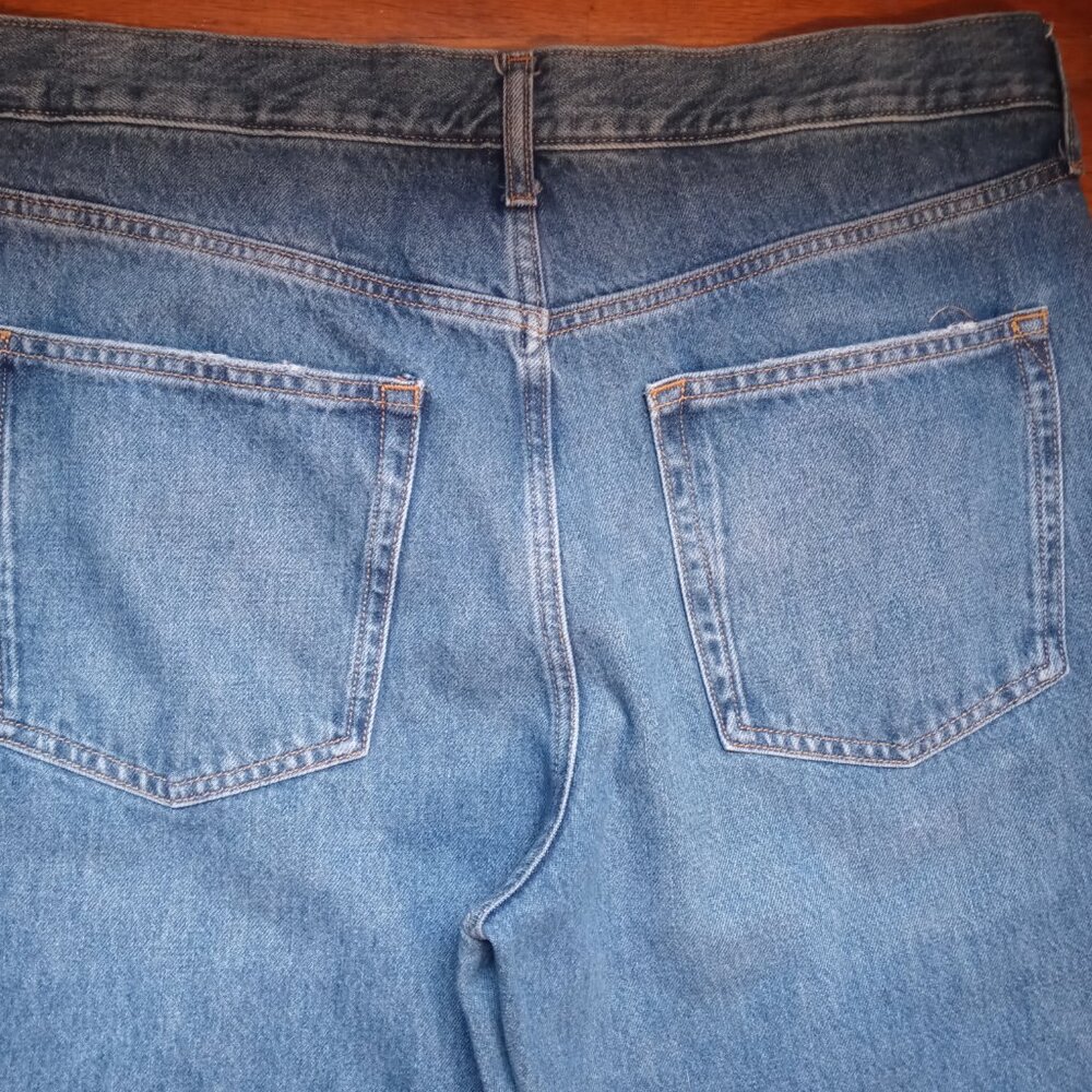 GAP low rise stride wide-leg jeans in medium indigo (14R/32) - Picture 13 of 13